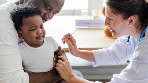 حجز مواعيد تطعيم الاطفال في المراكز الصحية